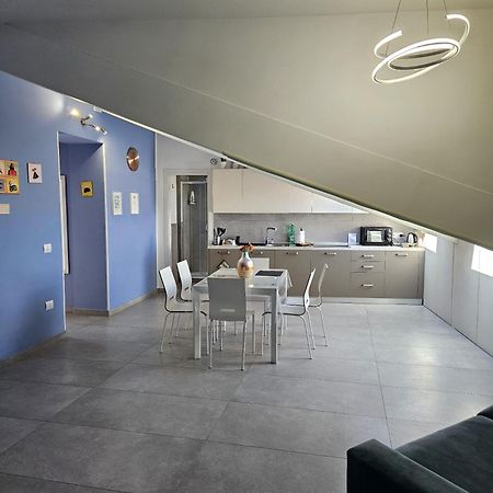 Appartamento Wanda House Napoli Esterno foto