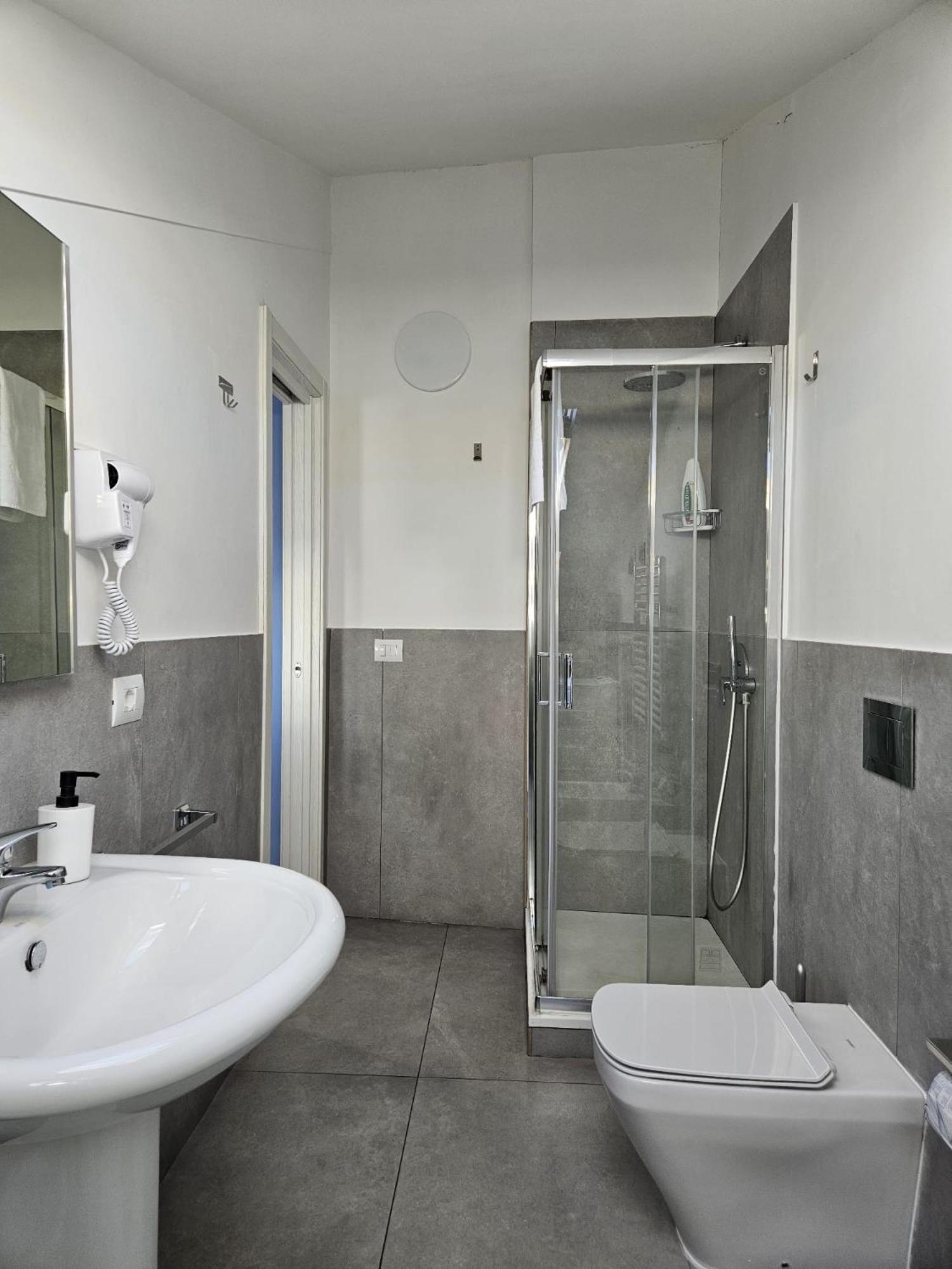 Appartamento Wanda House Napoli Esterno foto